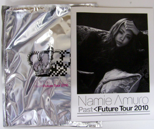 安室奈美恵 Past<Future Tour 2010 コンサートパンフレット